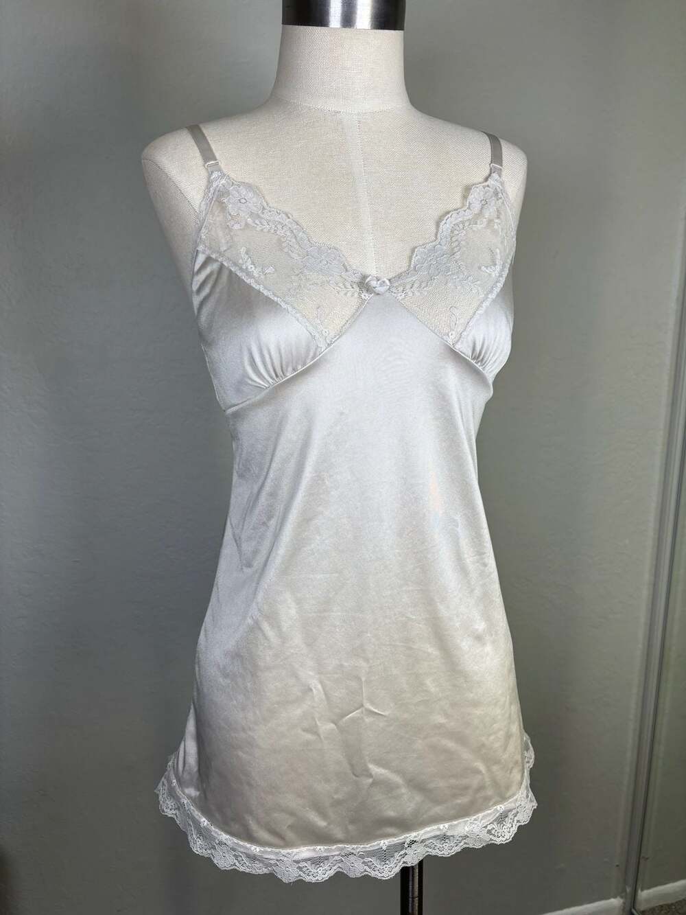 Ashley Taylor Vintage Nylon & Lace Trim Camisole Slip Ivory